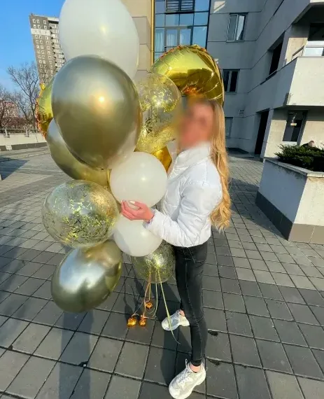 Angelika, 32