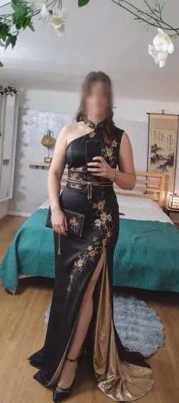 Bettina, 18