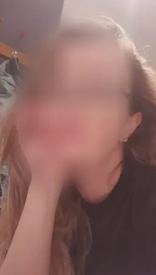 Emina, 36