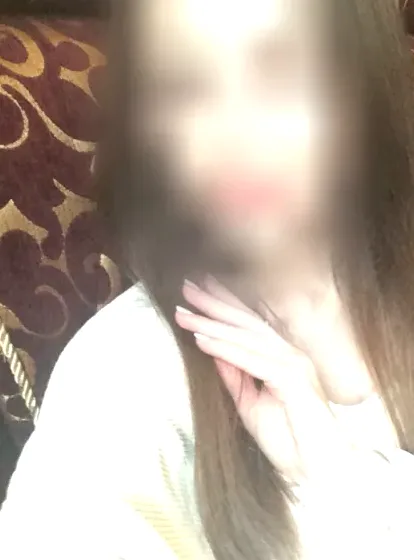 Jasmin, 29