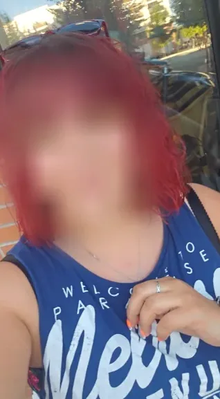 Jasmin, 28