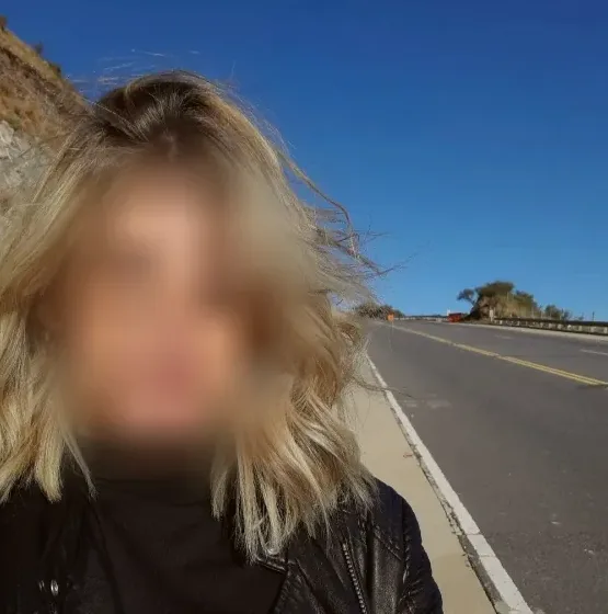 Julia, 28