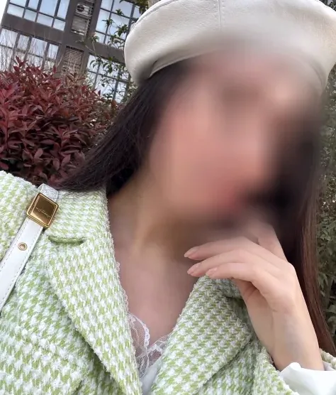 Marlene, 39
