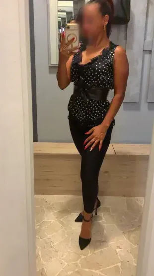 Sanja, 36