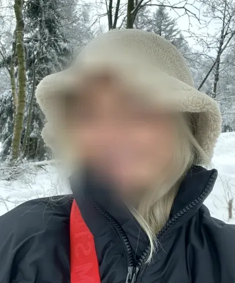 Sarah, 20