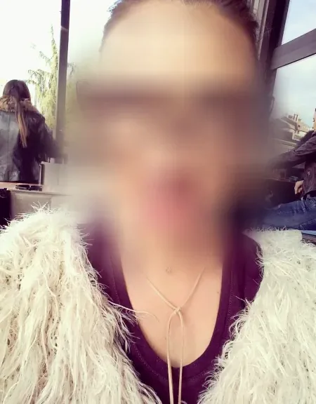 Silvia, 35
