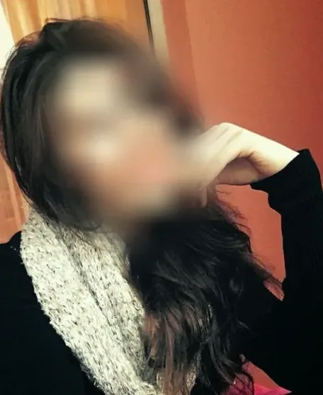 Vanessa, 28