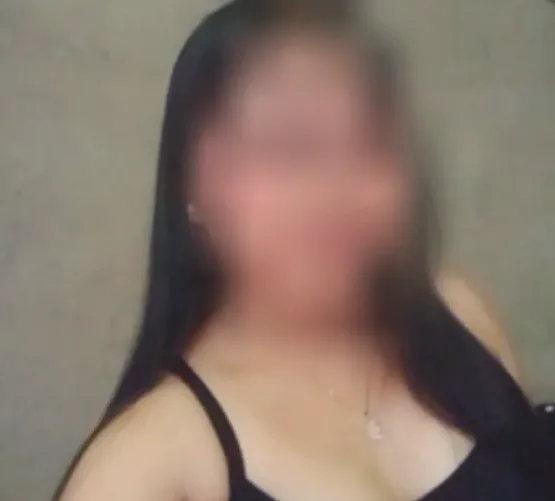 Yvonne, 19